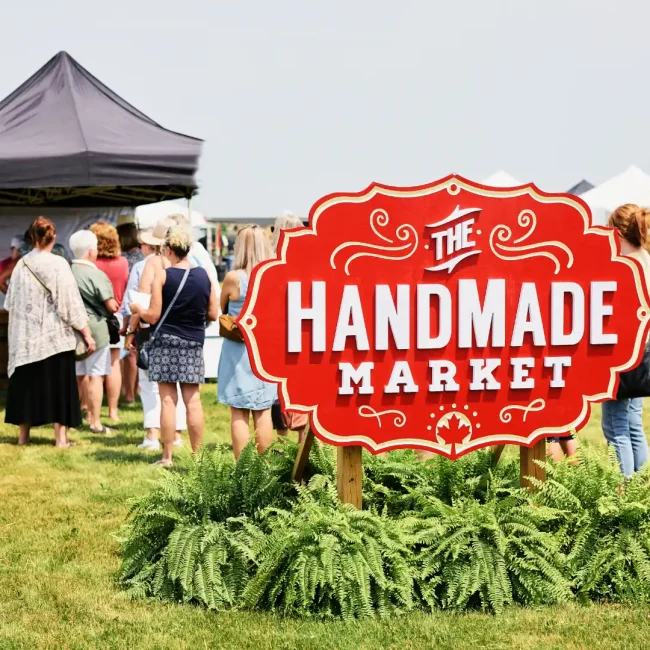 Farms, Markets & Flowers